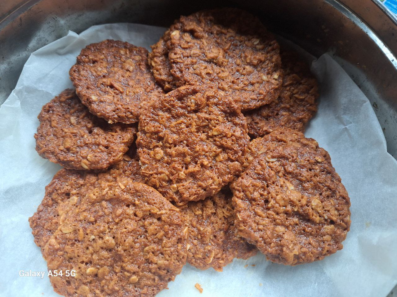Baked ginger anzac biscuits